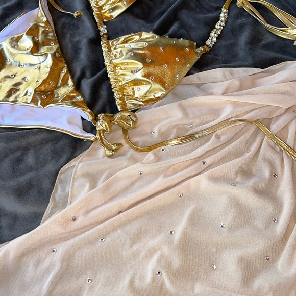 Gold bling bikini- bridal, honeymoon - Picture 6 of 6